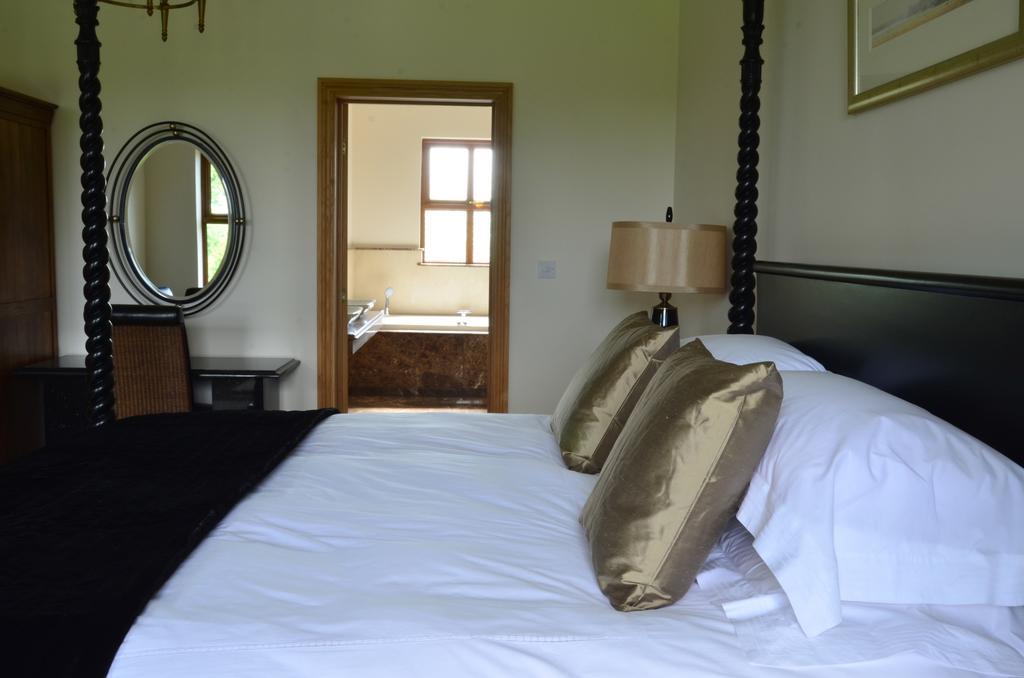 Maison d'hôtes Llwyn Helyg Country House à Carmarthen Chambre photo